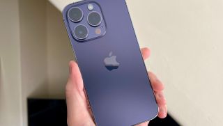 Mẫu iPhone này giờ đây vừa rẻ, hiệu năng lại xuất chúng, thiết kế thời thượng không kém gì iPhone 17