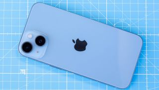 Giá đập hộp iPhone 14 giảm sập sàn tháng 6: Trang bị một 9 một 10 với iPhone 16, ăn đứt Galaxy S25