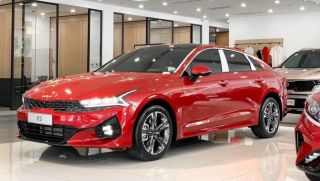 Giá Kia K5 lăn bánh cuối tháng 6/2024 rẻ lấn át Toyota Camry, cơ hội vàng để khách Việt xuống tiền
