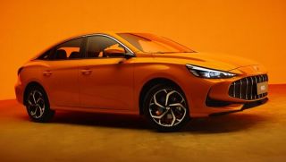 Quên Honda SH đi, dân tình đổ xô mua mẫu ô tô hạng C giá 189 triệu đồng này, thiết kế đẹp long lanh