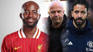 Man United bị Liverpool đánh bại, Arne Slot thực hiện 'vụ cướp' chớp nhoáng 'sát thủ' Ngoại hạng Anh