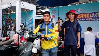 Nhiều tài xế công nghệ ở TP.HCM chủ động chuyển đổi sang xe điện