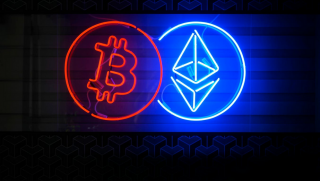 Bitcoin với Ethereum: Đầu Tư Vào Coin Nào Tốt Hơn?