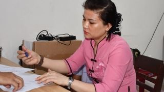 Lời nói dối trắng trợn của bảo mẫu sau khi ra tay ném bé trai 1 tuổi 2 lần dẫn đến tử vong