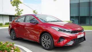Tin xe 17/8: Kia K3 ‘hạ đo ván’ Mazda3 và Hyundai Elantra bằng giá lăn bánh cực rẻ giữa tháng 8/2025