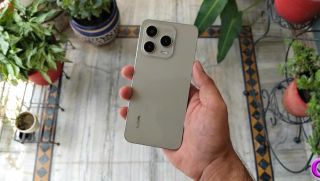 Đây là chiếc điện thoại giá rẻ vừa ra mắt có ngoại hình giống iPhone 16 Pro Max, giá chỉ hơn 2 triệu đồng