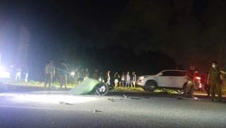 Hiện trường tai nạn thảm khốc ở Quảng Ngãi giữa xe đạp, xe máy và xe khách khiến 2 người tử vong