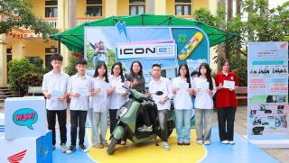 Honda Việt Nam tái khởi động khóa bồi dưỡng kiến thức pháp luật và kỹ năng lái xe gắn máy an toàn cho học sinh