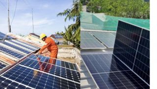 EVN lên tiếng về lắp đặt điện mặt trời mái nhà: Vì sao người dân cần khai báo để vận hành an toàn?