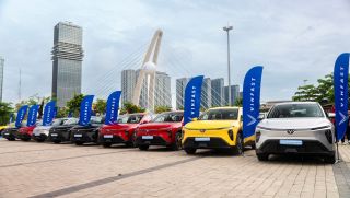 250 chiếc VinFast Limo Green đồng loạt bàn giao khắp 3 miền