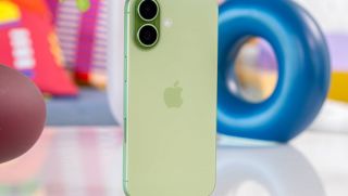 Giá iPhone 17 siêu hấp dẫn vì bộ từ 256GB, sẵn hàng tháng 10, không bị khan như iPhone 17 Pro Max