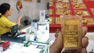 Giá vàng lại vừa tăng kỷ lục, khách hàng nhận tin nhắn đặc biệt từ một cửa hàng vàng 