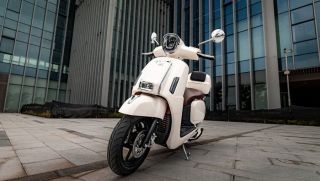 Tin xe trưa 14/10: Quên Honda Vision và SH Mode đi, ‘nữ hoàng xe ga’ mới ra mắt giá 27 triệu đồng