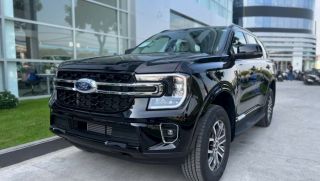 Giá Ford Everest lăn bánh giữa tháng 10/2025 giảm ‘thủng đáy’, ‘hạ gục’ Toyota Fortuner và Santa Fe