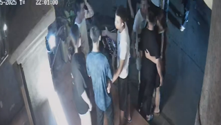 Công an vào cuộc vụ việc 2 người phụ nữ tố bị thanh niên lạ mặt đánh chấn thương nhiều vùng ở quán cà phê