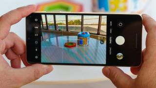 Đây là chiếc điện thoại Samsung giá rẻ 2.8 triệu đáng mua nhất Việt Nam, camera xịn như iPhone 17