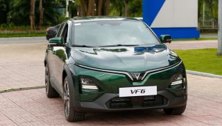 Giá lăn bánh VinFast VF 6 mới nhất cuối tháng 10/2025 hấp dẫn khó cưỡng, là ‘món hời’ cho khách Việt