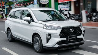 'Thách thức' Mitsubishi Xpander, Toyota Veloz Cross giảm giá lăn bánh cực sâu cuối tháng 10/2025