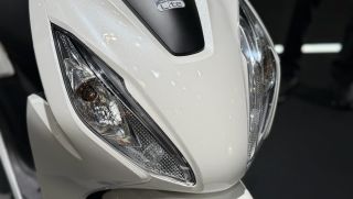 Tin xe cuối tuần: Ảnh thực tế Honda Vision phiên bản 2026 vừa ra mắt, đẹp át vía SH Mode, giá cực rẻ