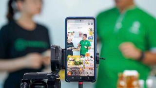 Dự thảo Luật Thương mại điện tử, livestream bán hàng có thể bị dừng ngay lập tức nếu vi phạm điều này