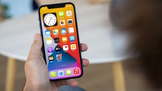 Đây là iPhone màn OLED rẻ nhất Việt Nam, hàng mới từ 10 triệu, hàng cũ từ 5 triệu rẻ như bèo