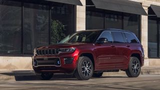 Hơn 320.000 xe Jeep bị triệu hồi do nguy cơ cháy nổ