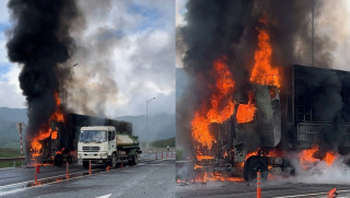 Hiện trường xe đầu kéo bốc cháy lớn trên cao tốc Vũng Áng - Bùng, thiệt hại nặng nề