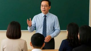 Chủ tịch hội đồng trường tư thục: Ai có quyền giám sát?