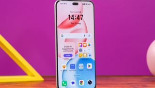 Đây là chiếc điện thoại Android nhiếp ảnh thần sầu, giá rẻ hấp dẫn, được coi là ‘đại kình địch’ của Galaxy S25 Ultra