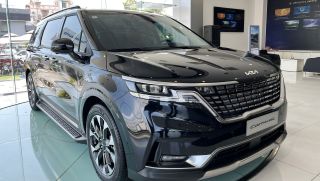 Đại lý mạnh tay xả kho Kia Carnival: Giảm gần 400 triệu, tiền chênh đủ nuôi xe 6 năm