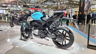 Tin xe trưa 10/11: ‘Vua côn tay Ý’ ra mắt với thiết tuyệt đẹp, trang bị át vía Exciter và Winner R