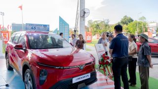 Vận hành ngon, chi phí cực thấp: Tài xế dịch vụ xuýt xoa vì ‘tìm ra chân lý’ với Limo Green