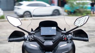 Tin xe hot 17/11: ‘Kẻ soán ngôi Honda SH’ ra mắt khách Việt với giá ‘rẻ như cho’, trang bị cực chất