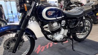 ‘Huyền thoại côn tay’ mới của Nhật chính thức ra mắt: Đẹp át vía Honda Winner R, có ABS, giá hấp dẫn