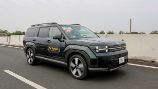 Hyundai Santa Fe Hybrid 2025 bất ngờ lăn bánh tại Việt Nam, hé lộ thời điểm ra mắt rất gần