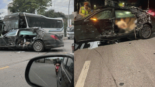 Camera ghi lại cảnh va chạm kinh hoàng giữa xe khách và xe Maybach S600: 1 người tử vong
