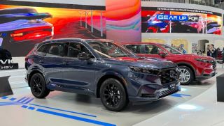 Honda CR-V nhận ưu đãi khủng, quyết ‘hạ bệ’ Mazda CX-5 bằng giá lăn bánh hấp dẫn giữa tháng 11/2025