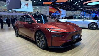 Sedan điện mới nhà Toyota tham vọng lật đổ Tesla, ‘đàn anh’ của Camry chính thức lộ diện