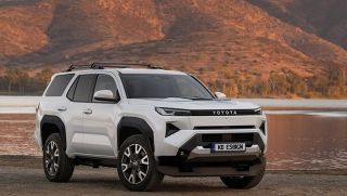 Toyota Fortuner đời mới hé lộ: Ngoại hình mới đầy cơ bắp, tham vọng đòi lại ngôi vương SUV 7 chỗ?