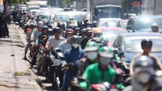 Hà Nội thí điểm cấm xe máy xăng tại 9 phường trung tâm, khi nào dân buộc chuyển sang phương tiện xanh?