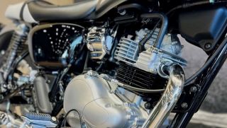 ‘Huyền thoại côn tay’ mới của Nhật chính thức ra mắt tại Việt Nam: Đại chiến Honda Winner R, giá mềm