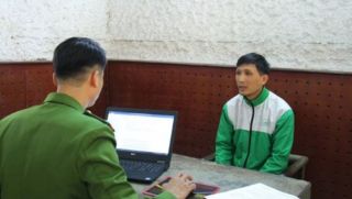 Cãi vã trong lúc xem chơi cờ tướng, một người đàn ông bị đâm thủng nội tạng