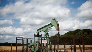 Cập nhật giá xăng hôm nay 3/12: Tiếp tục giảm, giá xăng dầu đang ở mức thấp nhất 10 tháng qua