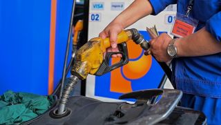 Dự báo giá xăng dầu ngày mai 4/12: Có thể tăng trở lại