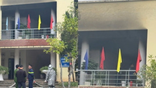 Vụ cháy trường THCS Ngô Gia Tự (Hà Nội) khiến 800 học sinh phải sơ tán khẩn cấp: Giáo viên tiết lộ vị trí đám cháy