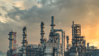 Bất chấp lệnh trừng phạt, 1 nhà máy lọc dầu của Trung Quốc vẫn mở rộng sản xuất