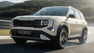 Kia Seltos 2026 bất ngờ lộ nội thất mới: Màn hình cong ‘chất chơi’, ‘đe nẹt’ Xforce và Creta