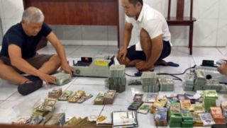 TPHCM: Vợ chồng chủ tiệm vàng lập đường dây rửa tiền, vận chuyển tiền xuyên biên giới, hé lộ thủ đoạn tinh vi