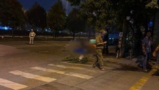 Thông tin đau lòng vụ người phụ nữ lao ra đường bị ô tô tông tử vong, rõ lý do nạn nhân rời nhà lúc 2h sáng