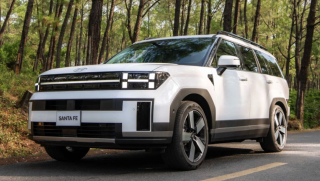 Hyundai Santa Fe Hybrid vừa cập bến đã ưu đãi sâu: Giá thực tế hạ mạnh, đại lý sớm xả hàng kích cầu